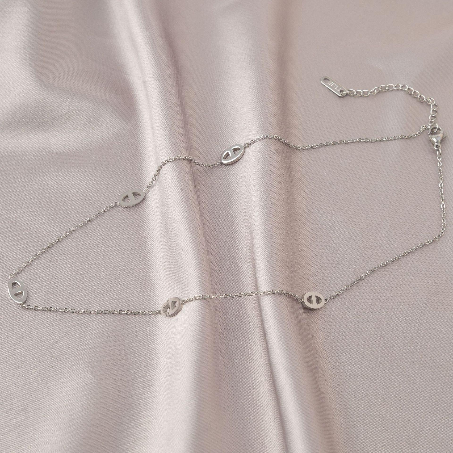 

Шикарное минималистичное ожерелье из титановой стали в виде свиного пятачка для женщин - Элегантный европейский и американский дизайн, Изысканная цепочка для ключицы.