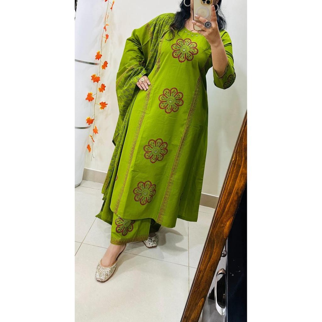Bellissimo Set Kurta Etnico Bollywood Designer Indiano Set Kurti Pant Etnico Vestito