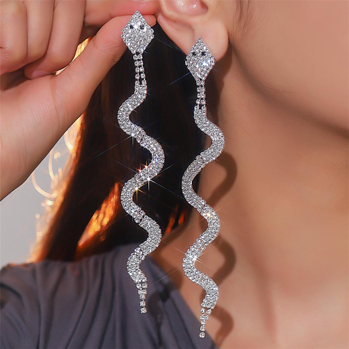 

Townka Rhinestone Snake Tassel Earrings: Stylish Long Diamond Studs for Women