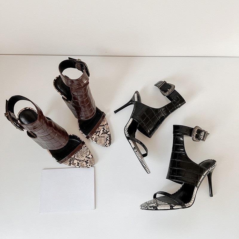 Europejskie i Amerykańskie Spice Girls Seksowne Jasny Luksus Szpilki Odkryte Palce Temperament Szpiczaste Lato 2025 Wszechstronne Klamra Pasek