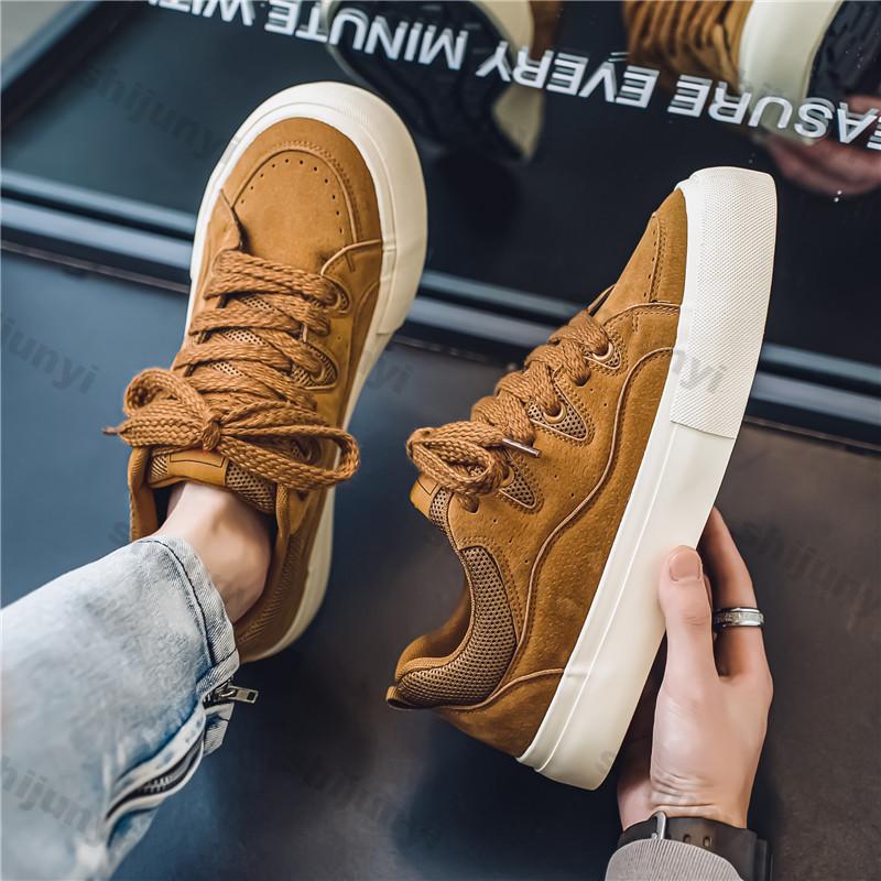 Men White Sneakers 2026 Spring Autumn New Fashion Cross Tied Non Slip Running Shoes Comfortable Breathable Outdoor Casual Flats