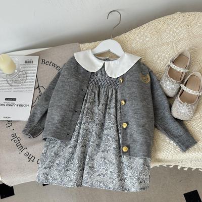 Set Autunnale per Ragazze Coreane: Cardigan Lavorato a Maglia Grigio & Abito da Principessa a Maniche Lunghe