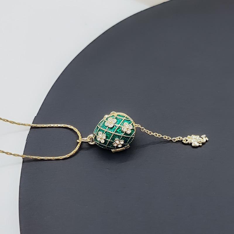 Explosive open and close Easter egg copper gold-plated four-leaf clover micro-inlaid pendant, enamel necklace jewelry