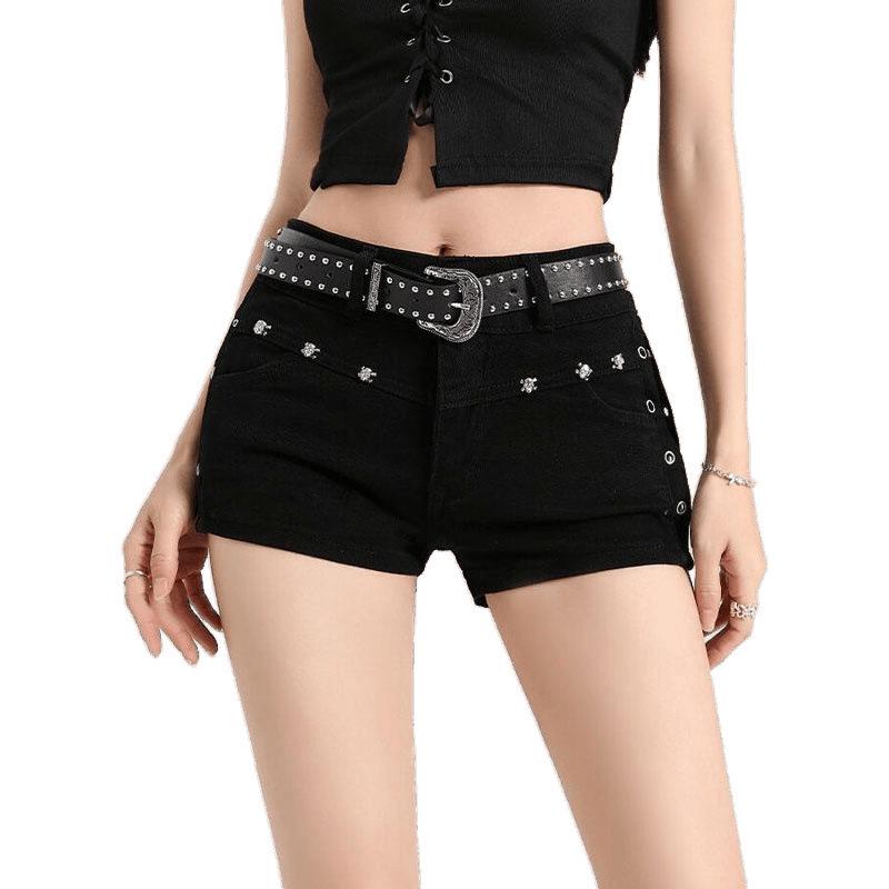 Korean-Style Sexy High-Waisted Rivet Denim Hot Pants - Plus Size, Hip-Hugging Summer Shorts for Women 2025