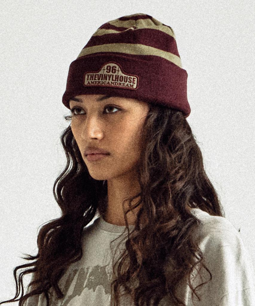 THEVINYLHOUSE Wappen Stripe Beanie Purple