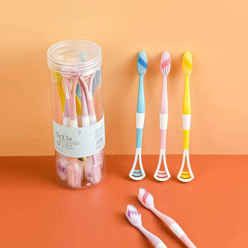 

Усовершенствованная зубная щетка для пар с очистителем языка — широкая головка, мягкая щетина