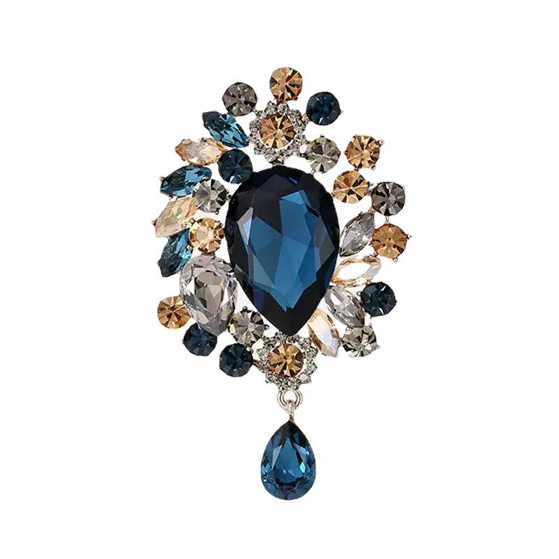 High-End Retro Crystal Flower Brooch: Versatile, Fashionable, and Exquisite Women's Accessory.