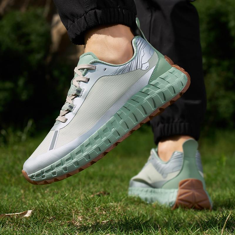 2025 High Quality Outdoor Climbing Shoes Mens Lightweight Breathable Skidproof Shock Absorption All Terrain Off Road Sneakers