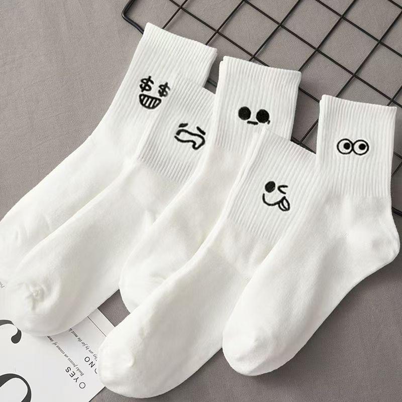

Girls Cute Mid-Calf Cotton Socks - Autumn/Winter Edition, Breathable, Trendy, Fun, Sporty, and Stylish. One Size білий