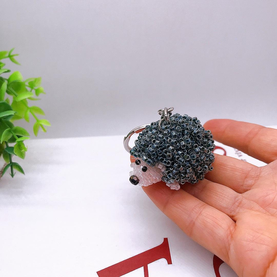 Handmade Antique Beaded Hedgehog Keychain – Cute Cartoon Toy Pendant