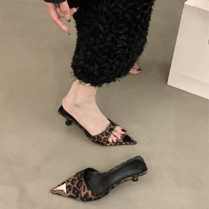 Fashion Shoes Slippers Women Summer Heeled Mules Pointed Toe Low Slides Pantofle High Thin Soft 2025 Concise PU Pumps Sexy Fabric Rome