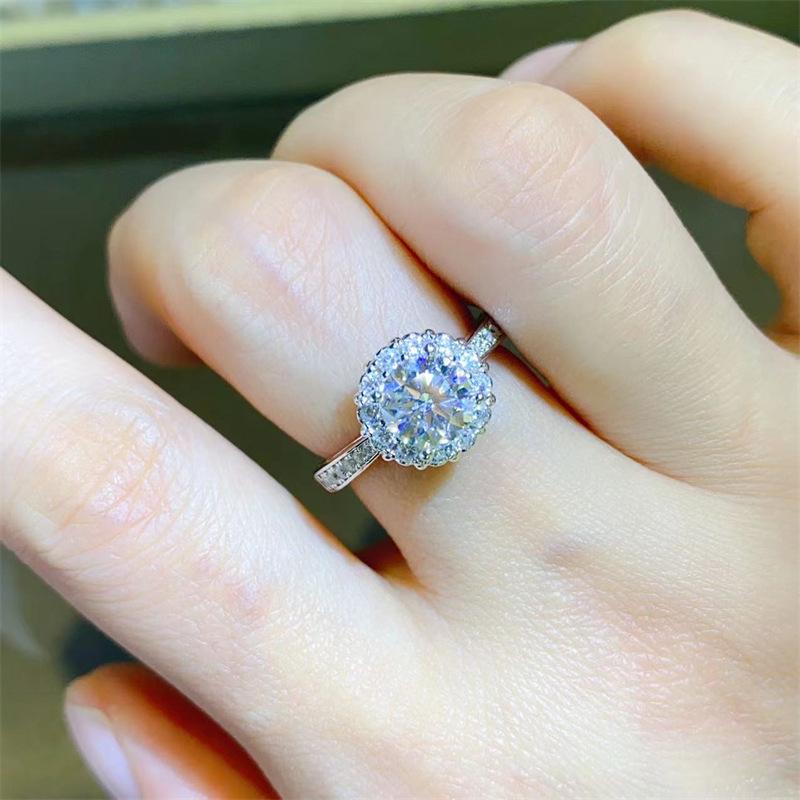 Gorgeous Style 1 Carat Moissanite Ring: Eight Hearts Eight Arrows Round Cut with Diamond Tester & Certificate. Size 17