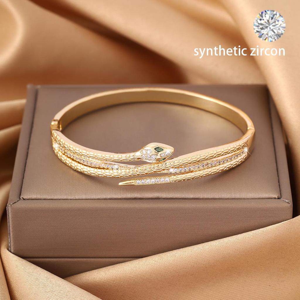 Exquisita Pulsera de Uñas con Circonita Europea y Americana: Diseño Abierto de Gama Alta