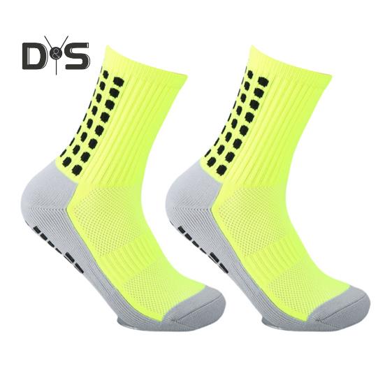 

1 пара спортивных носков с противоскользящей силиконовой подошвой и средней частью, впитывающих пот, тонкая вязка, высокая эластичность, повседневные носки для футбола, баскетбола и голени 1Pair флуоресцентный зеленый