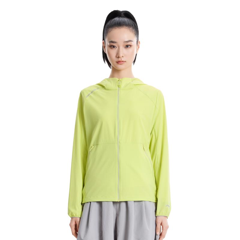 Li Ning Outdoor CF Lightweight Breathable Ice Feel Comfortable UPF 50+ Sun Protection Clothing Women Clothing Yellow Green AFDW214-2