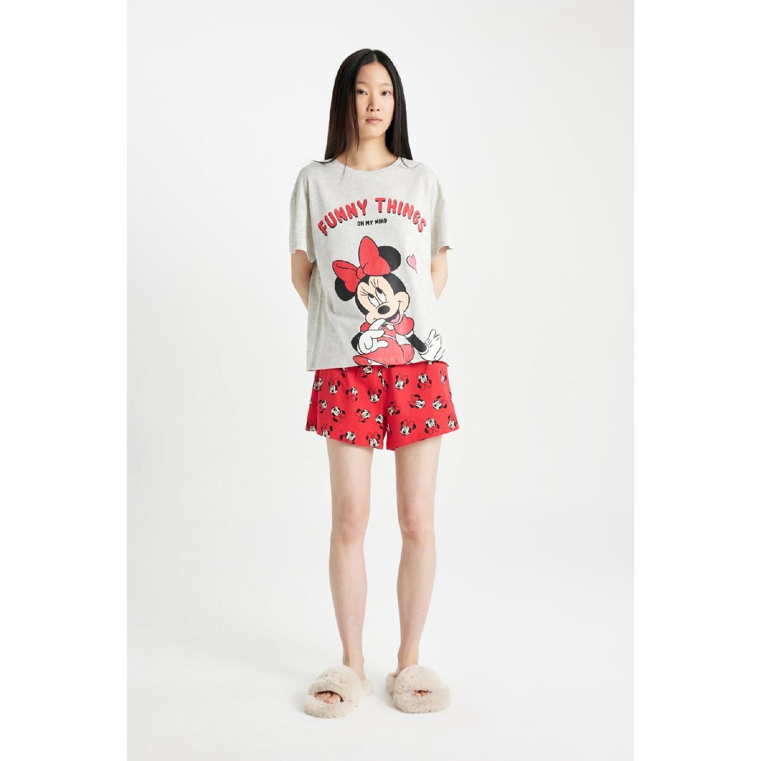 

Fall In Love Disney Mickey