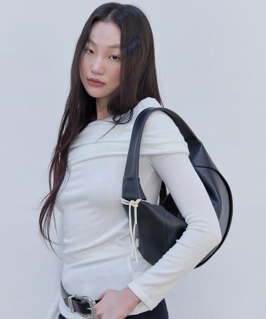 Haveawhale Fortune Hobo Bag (Bk)