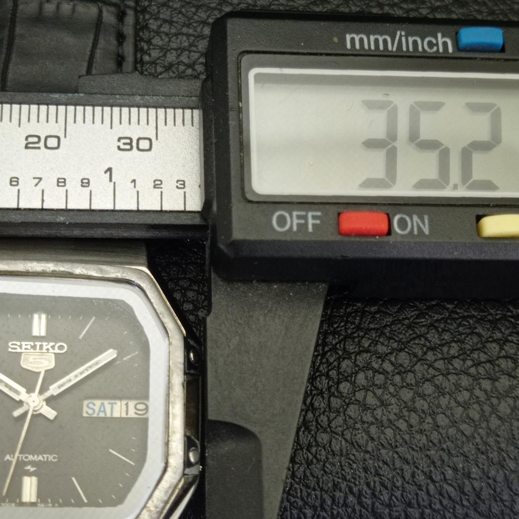 Seiko 5 AUTOMATIC JAPAN MENS 7009A VINTAGE ORIGINAL DIAL WATCH A702385-5 R124-a702385