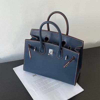 Versatile Platinum Bag Women's Four Seasons Universal Women's Light Luxury Handbag Crossbody Large Capacity High Sense European and American Retro
