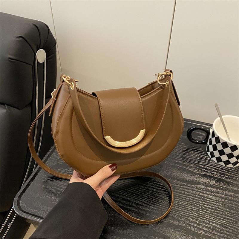 Women's Casual Messenger Bag New Women's Bag Simple Underarm Bag Solid Color Fashion Niche Design Bag Tide 2025 One Shoulder
