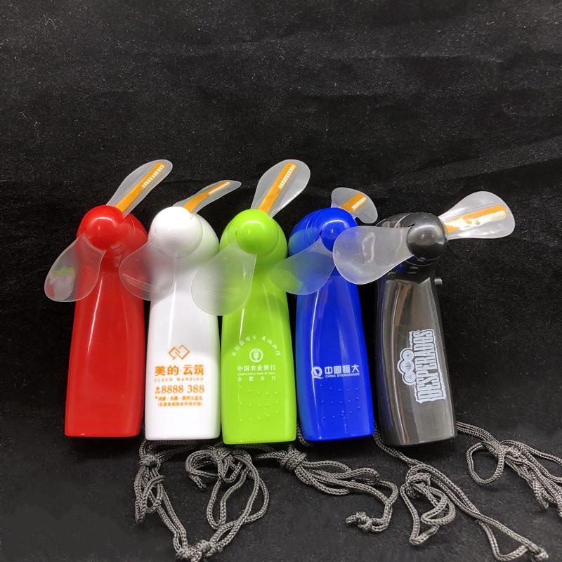 

Маленький електричний вентилятор з миготливими словами Міні портативна іграшка Перезаряджуваний Підтримка Вентилятор для студента Світло Світлодіодний Акумулятор Ручний Охолоджуючий N0K7