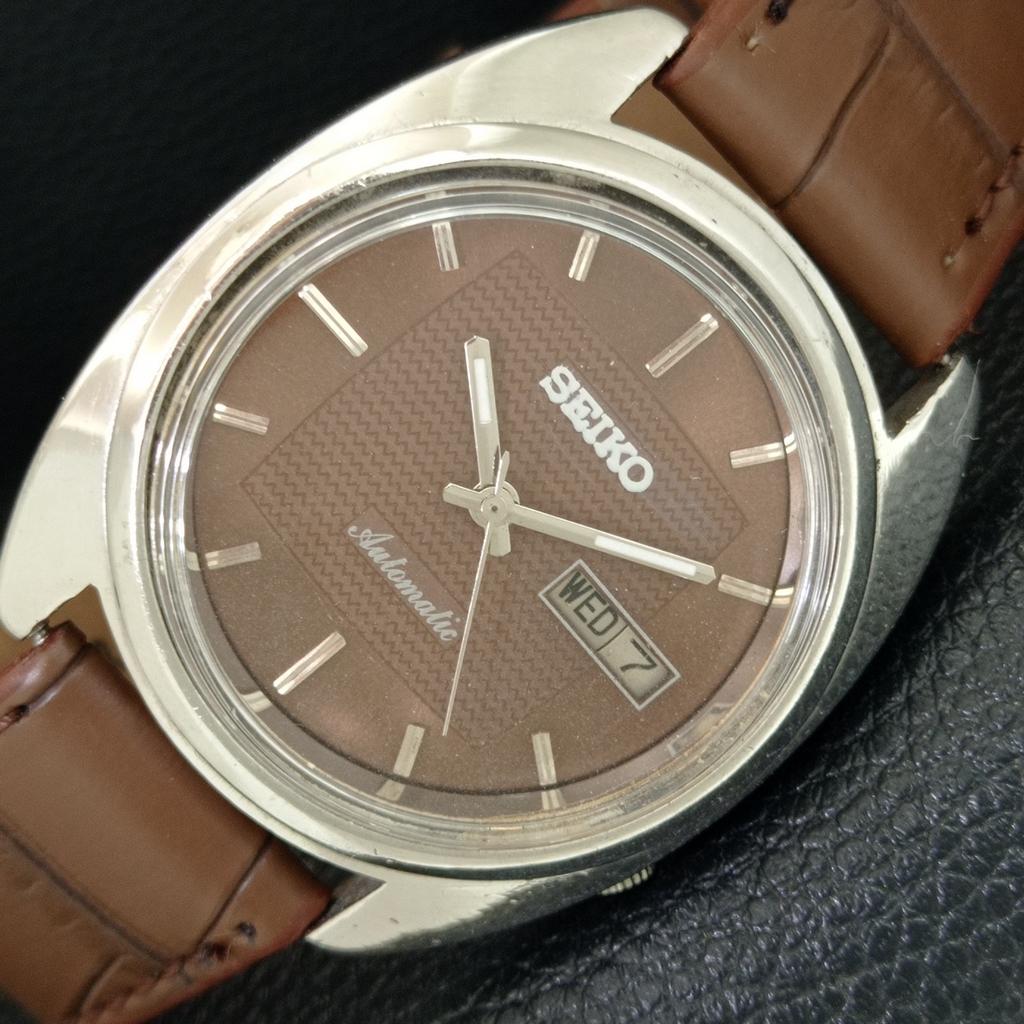 VINTAGE SEIKO AUTOMATIC 7009A JAPAN MENS BROWN COLOR DIAL WATCH A708542-1