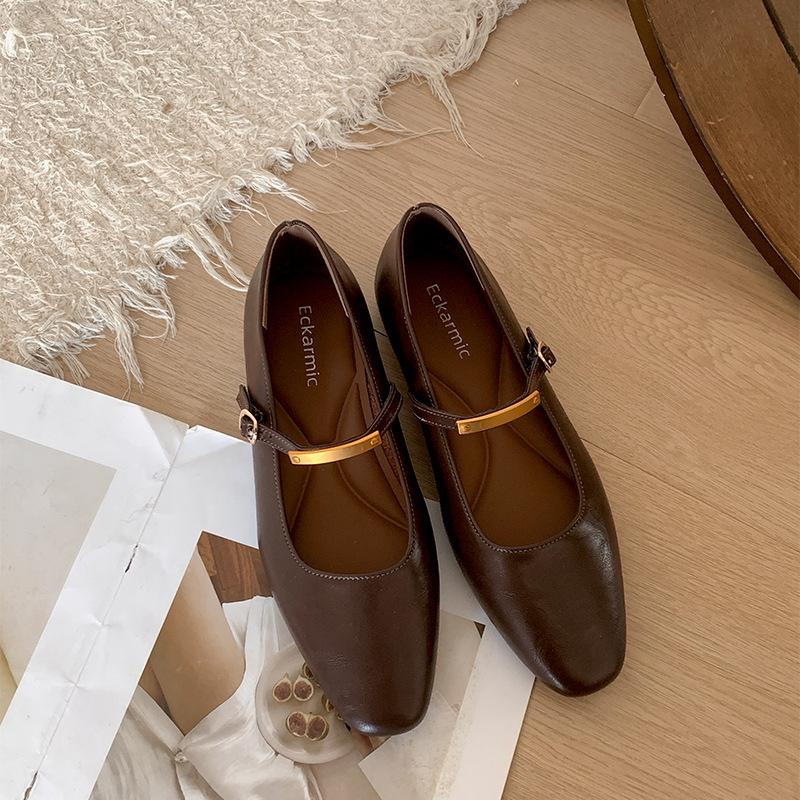 

Модные ретро туфли с плоским дном и небольшим вырезом, женские кожаные туфли 2025 года, новые весенне-осенние туфли Мэри Джейн на французской мягкой подошве 39 темно-коричневого