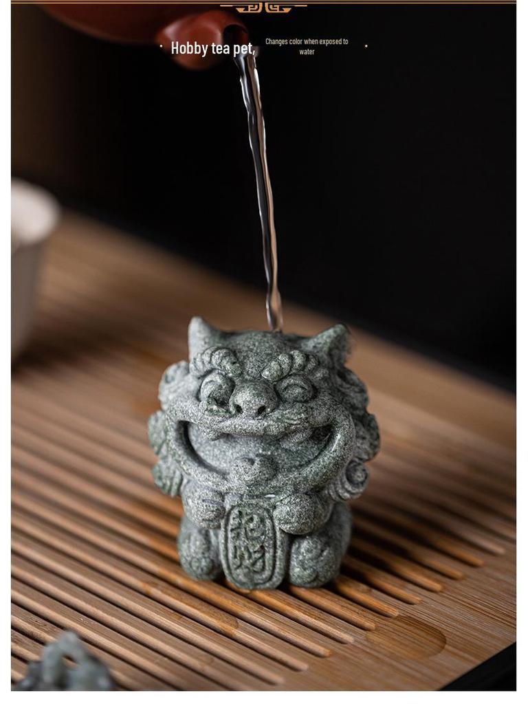 Kleines Chinesisches Steinlöwenpaar: Desktop-Maskottchen und Tee-Haustier-Ornament für kreative Bonsai- oder Fischaquariendekoration