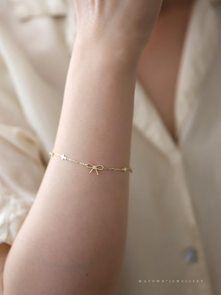 Xin Zhe Mei 14K Gold-Plated Sterling Silver Bow & Clover Bracelet for Women Gold 15cm + 3cm extension