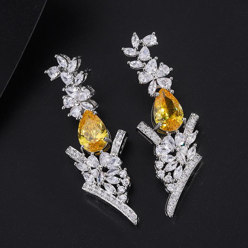 New Jewelry Earrings Earrings Emerald Flower Earrings Red Corundum Earrings