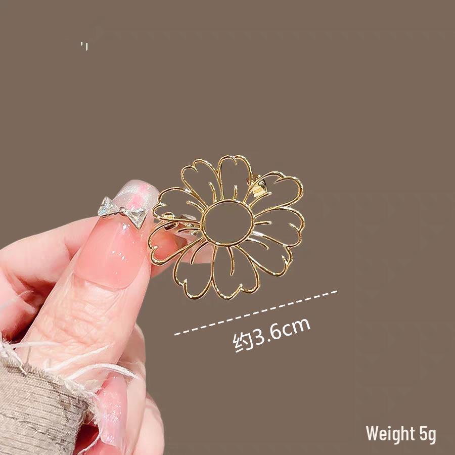 

Полая брошь-бабочка: Женская изысканная брошь на лацкан, универсальная корсажная брошь, аксессуар для кардигана и пальто