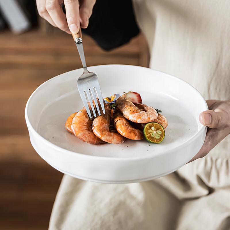 Nordische Welle Knochenporzellan Tiefer Speiseteller