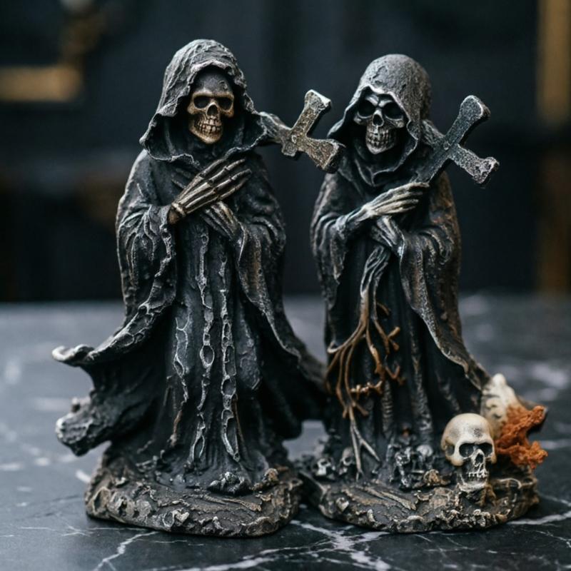 Dunkle Kapuzen-Totenkopf-Figur zur Regaldekoration, 15 cm hoch, saisonaler Raumakzent für Eingangsbereich, Wohnzimmer und Party-Dekoration