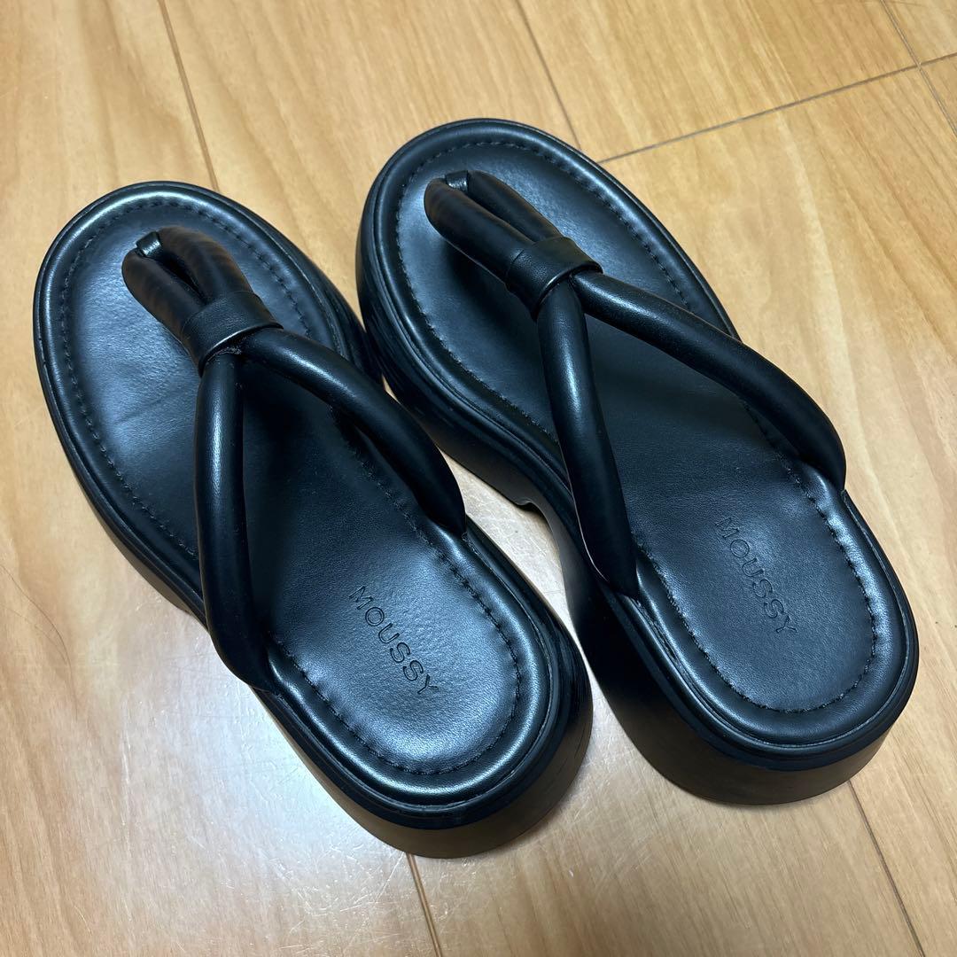 moussy PLATFORM THONG sandals