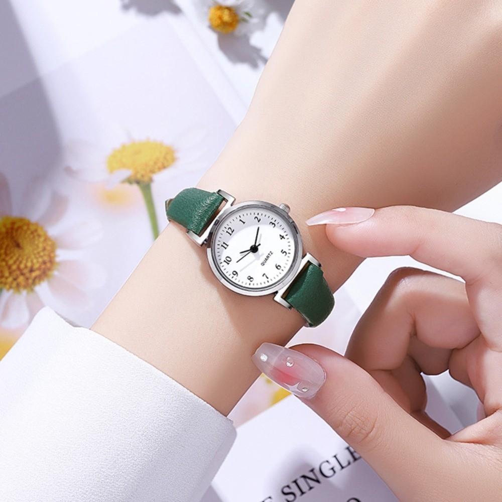 PU Leather Strap Women Watch Round Dial Ladies Wristwatches New Quartz Watch Gifts