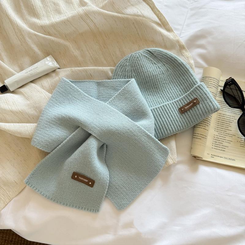Solid color knitted scarf hat two-piece set autumn and winter warm versatile wool hat scarf face small cold hat