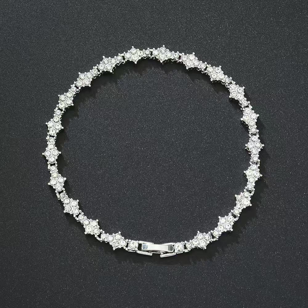 European-American Minimalist Rhinestone Claw Chain Bracelet: Versatile Full Diamond Design for Evening Wear