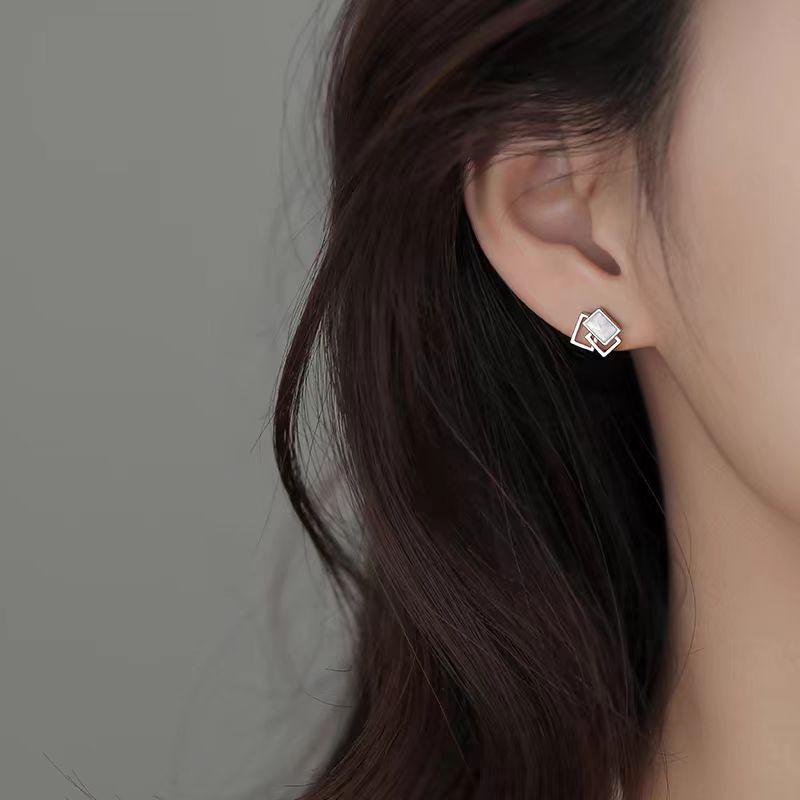 Geometrische 925er Silber Ohrstecker für Damen - 2025 Leichter Luxus High-End Stil