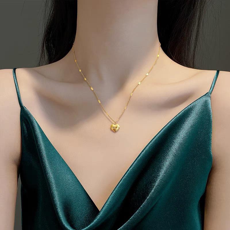 Versatile Titanium Steel Heart Necklace for Women - Luxury Non-fading Stainless Steel Clavicle Chain