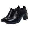 Retro Deep Mouth Elastic Band Mother Single Shoes Autumn 2025 New Soft Leather Comfortable Versatile Thick Heel Women's Leather Shoes