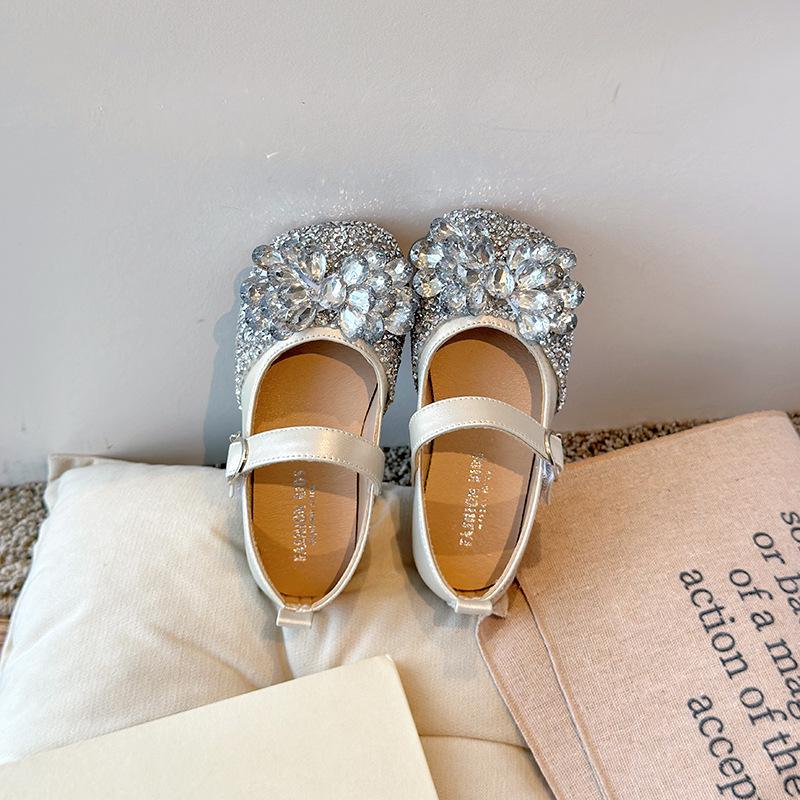 

Girls Spring Leather Bow Shoes - Soft Sole Rhinestone Princess Toddler Shoes Size 23-25, set of 3 pairs золотой
