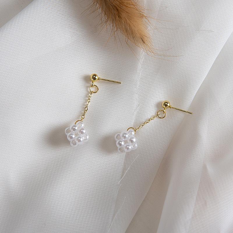 

A berry, earrings, women s Korean temperament gentle small pearl ball earrings, small mini stud earrings, earrings.