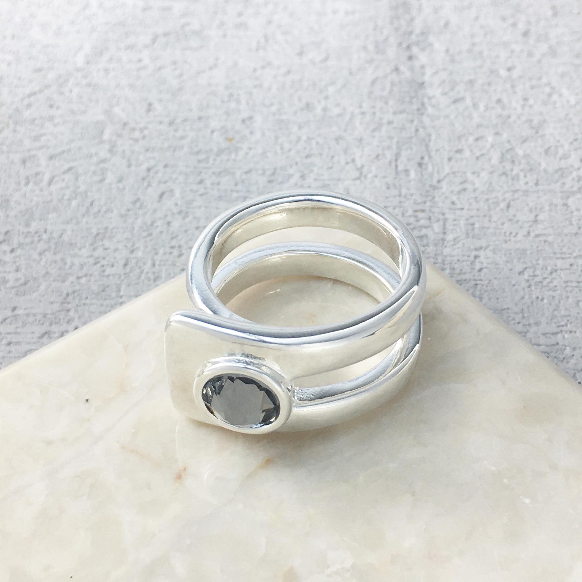Spain unode50 Minimalist Buckle Crystal Ring Choker - High-End, Niche Design with Personality Size 9