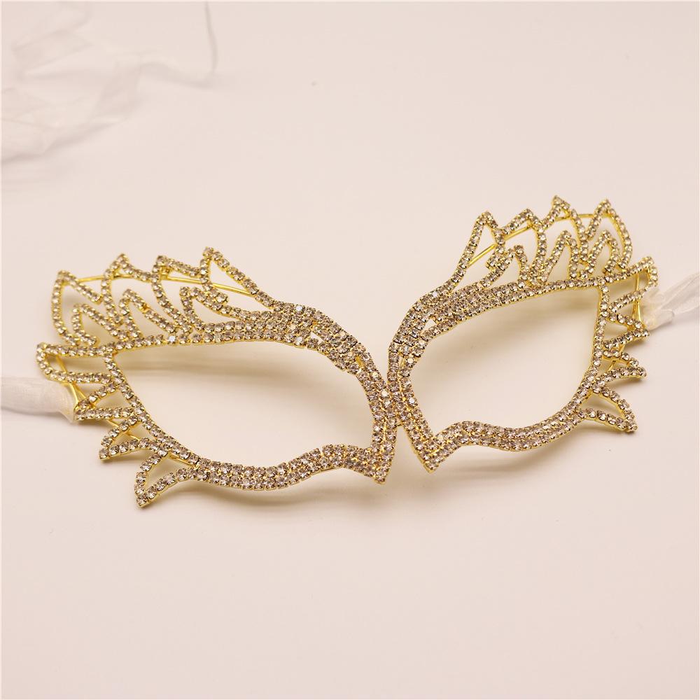 New Halloween Ball Half Face Mask Performance Eye Mask Party Masks Water Diamond Winged Facial Accessories