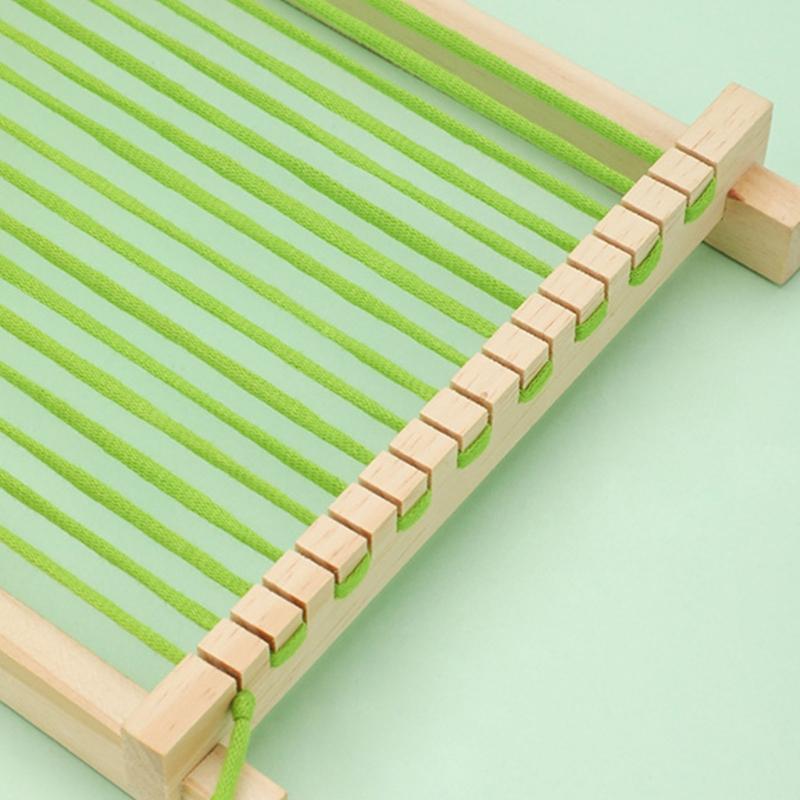 Kleine tragbare Maschine für Kinder Wandteppich-Webspielzeug Buchenholzmaterialien Leicht zu verstauen Pädagogisches Bastelset
