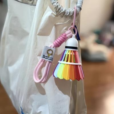 Badminton Ornament 3D-gedruckter Federball Schlüsselanhänger mit handgefertigter Veredelung Regenbogenfarben Rucksack Schreibtischdeko