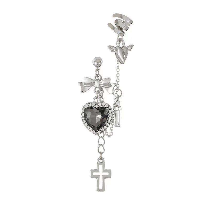 Punk Gothic Black Crystal Heart Cross Chain Ear Cuff for Men Women Hip Hop Metal Cross Ear Clip On Earrings Egirl Jewelry Gift