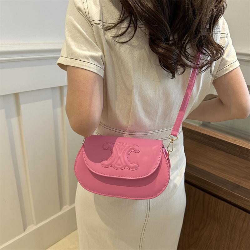 Fashionable and Fashionable Shoulder Bag Simple Small Bag Women's Bag Casual New Beautiful Crossbody Saddle Bag Trendy