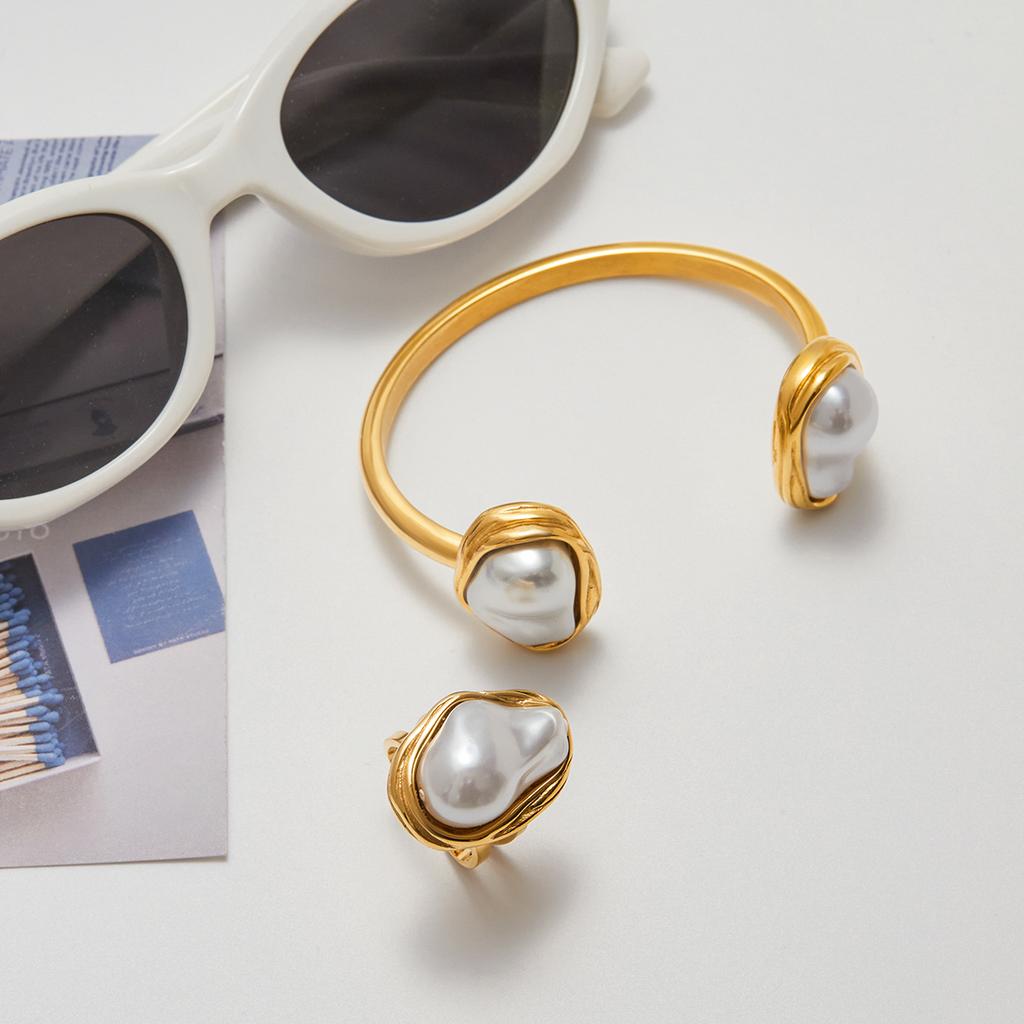 Yori Distinctive Special Shaped Resin Pearl Open Bracelet Bangle 18K Gold Plated Fashion Women Trendy Jewelry Gifts Bijoux