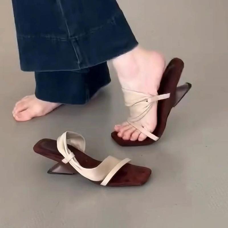 Niche high-end French fairy style one-word square head slippers 2025 new summer temperament versatile high heels sandals